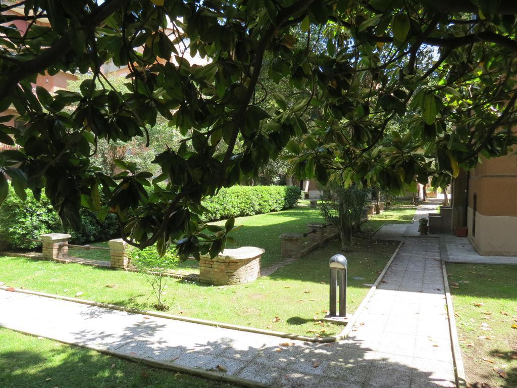 Ginester Rome